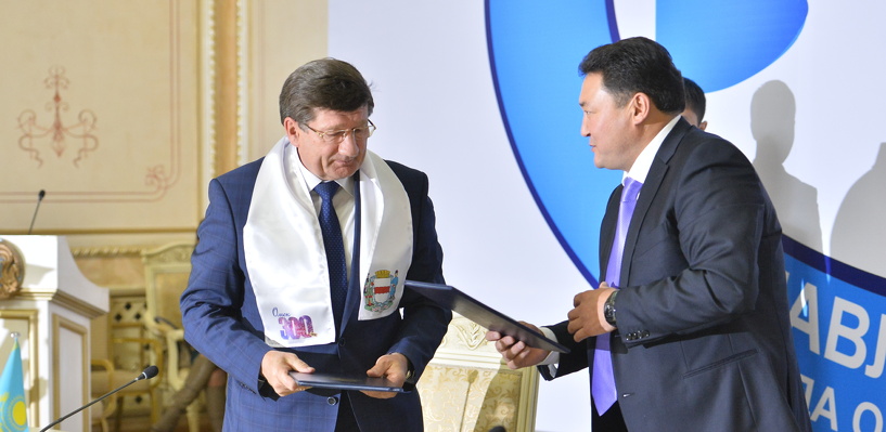 Двораковский договорился о расширении сотрудничества между Омском и Павлодаром