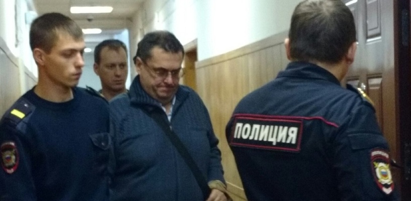 Допрос Шишова в Омске отложили из-за грыжи Поплавского