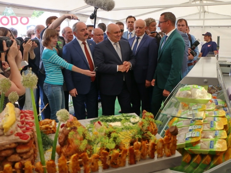 Агропромышленная выставка позволила омичам заработать не менее 350 млн руб.