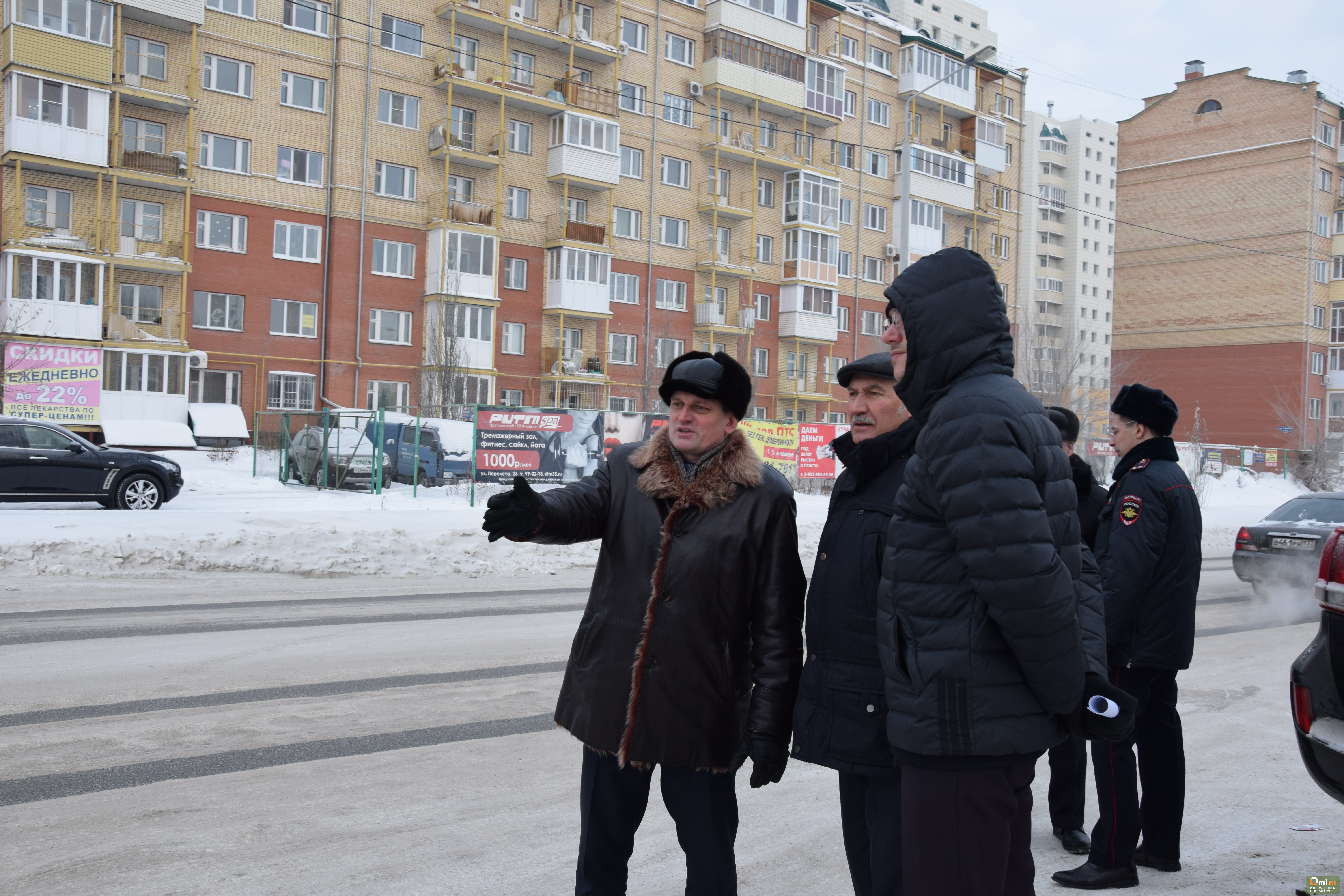 Фоторепортаж: на Левом берегу Омска не нашли чистых дорог | 13.01.2017 |  Омск - БезФормата