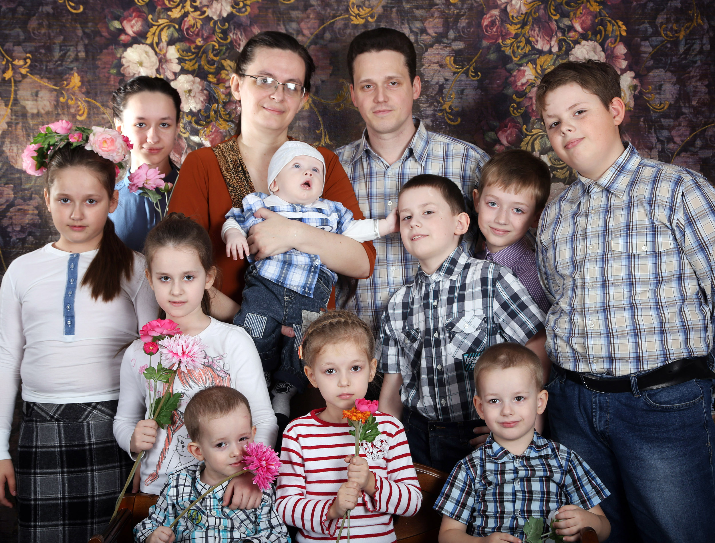 Омские многодетные родители получили от В. Путина орден «Родительская слава»
