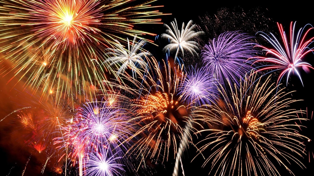 Салют на Новый год 2018 Салют на Новый год 2018