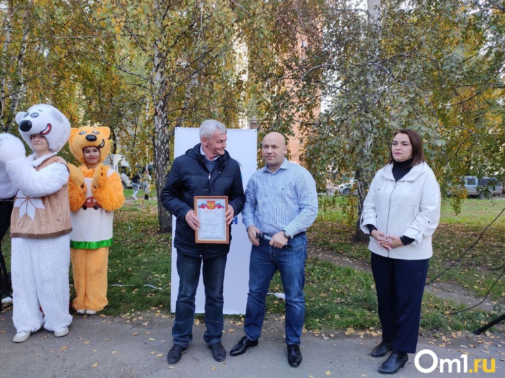 Большую детскую площадку открыли в Кировском районе Новосибирска