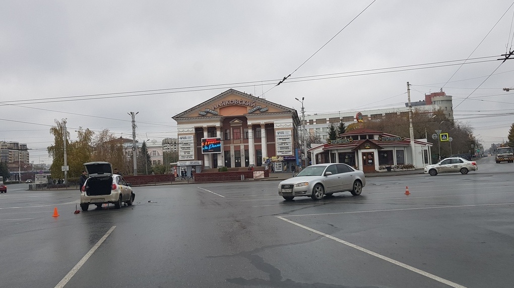 В Омске в ДТП с такси серьезно пострадал 9-летний ребенок