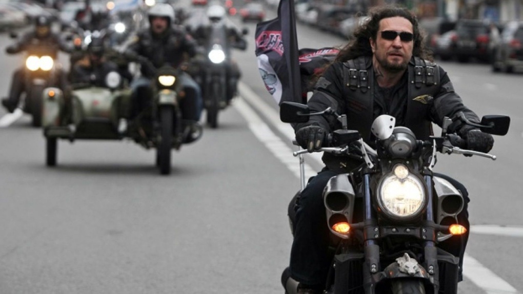 В Омске «взяли в заложники» мотоцикл, чтобы байкер-алиментщик вспомнил о ребёнке
