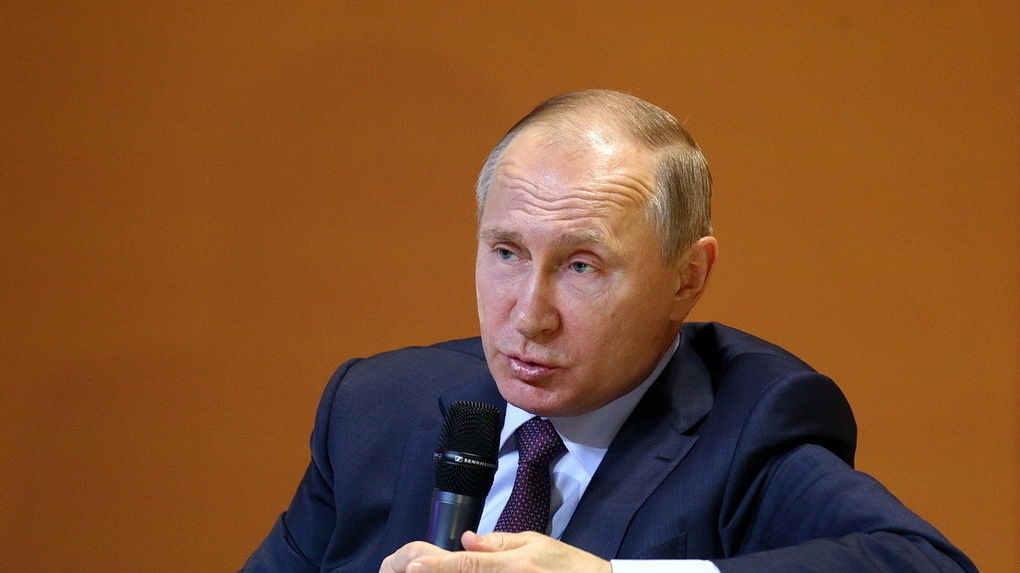 Путин прибыл в Государственную думу, где представит кандидата на пост премьера Путин прибыл в Государственную думу, где представит кандидата на пост премьера