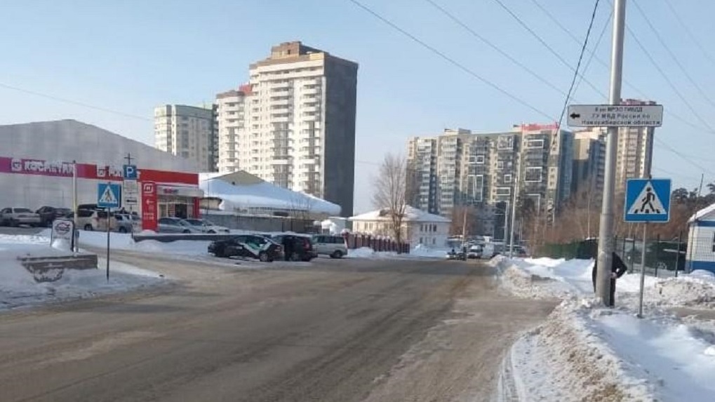 Отвёз в больницу с переломами: в Новосибирске ищут водителя, сбившего 11-летнего мальчика