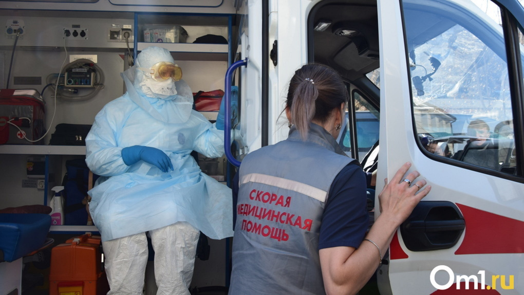 Платно или бесплатно: ОМС рассказывает, как омичи могут сдавать тесты на коронавирус