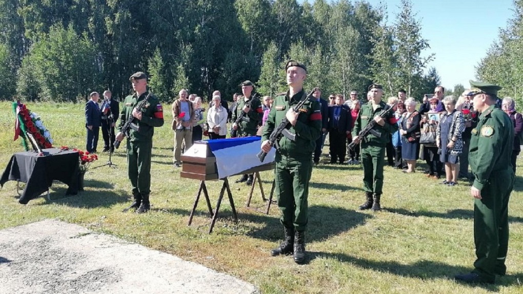 Узнали по фото: останки героя ВОВ из Новосибирской области вернули на родину 80 лет спустя