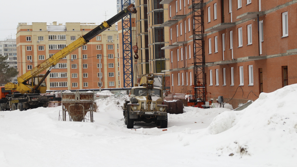«Город превратили в свалку»: мэрия Новосибирска расторгла 96 договоров по аренде земли с застройщиками