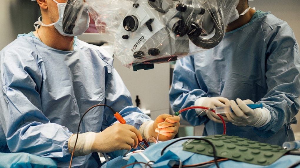Крупную опухоль мозга удалили новосибирские хирурги у жительницы Уфы