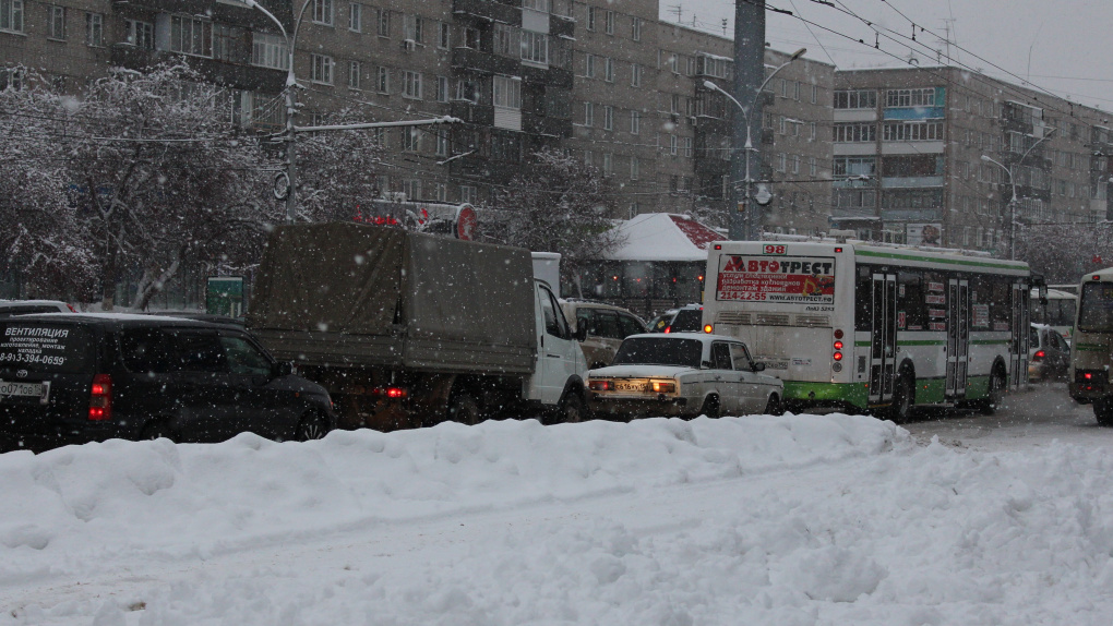 Транспортный коллапс: названы способы борьбы с пробками на дорогах Новосибирска