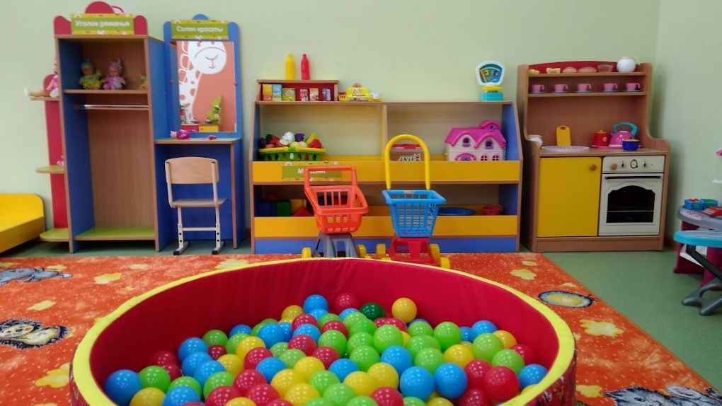 В Омске изменился способ оплаты детских садов и подготовительных групп